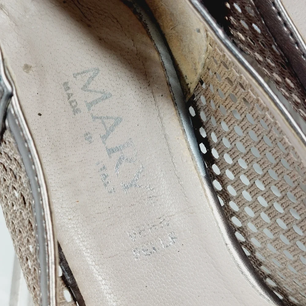 Mary Silver Metallic Heel Pumps A 530